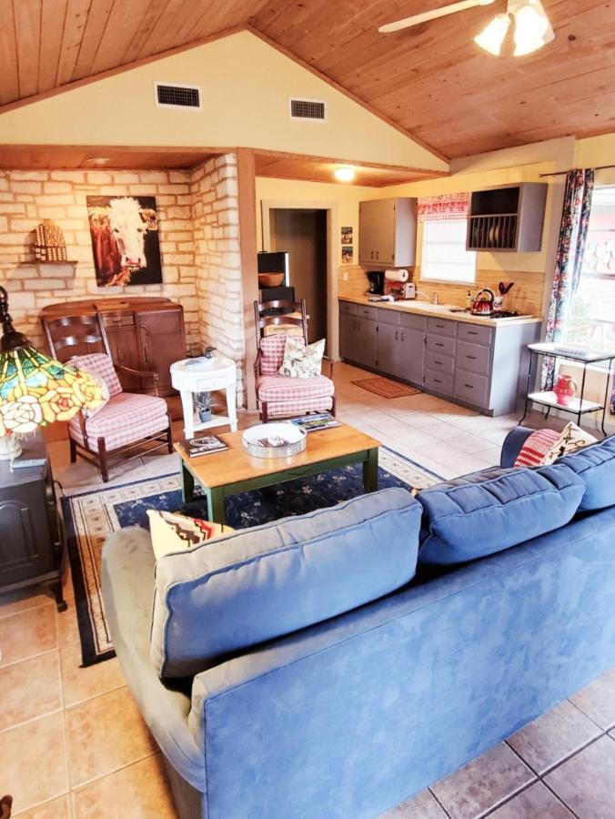 Barons CreekSide Resort Fredericksburg Extérieur photo